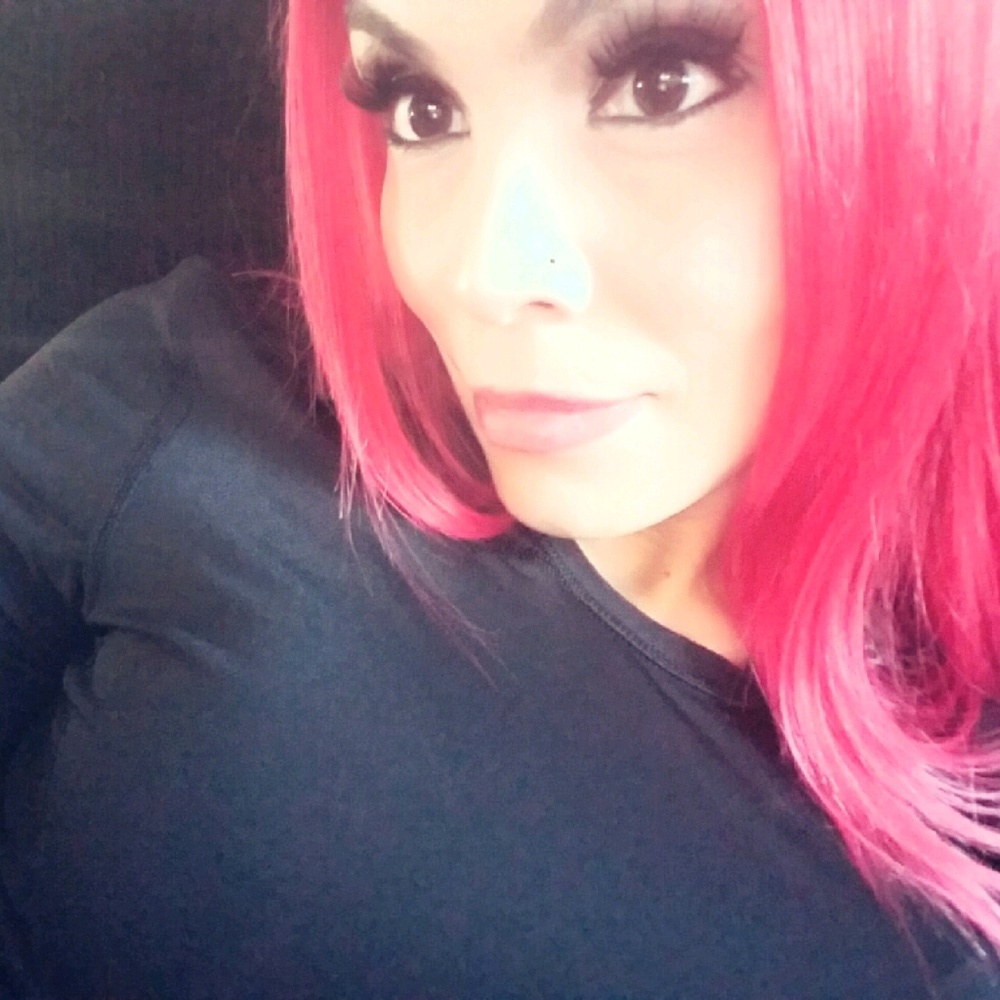 Meet your Posher, Rhi